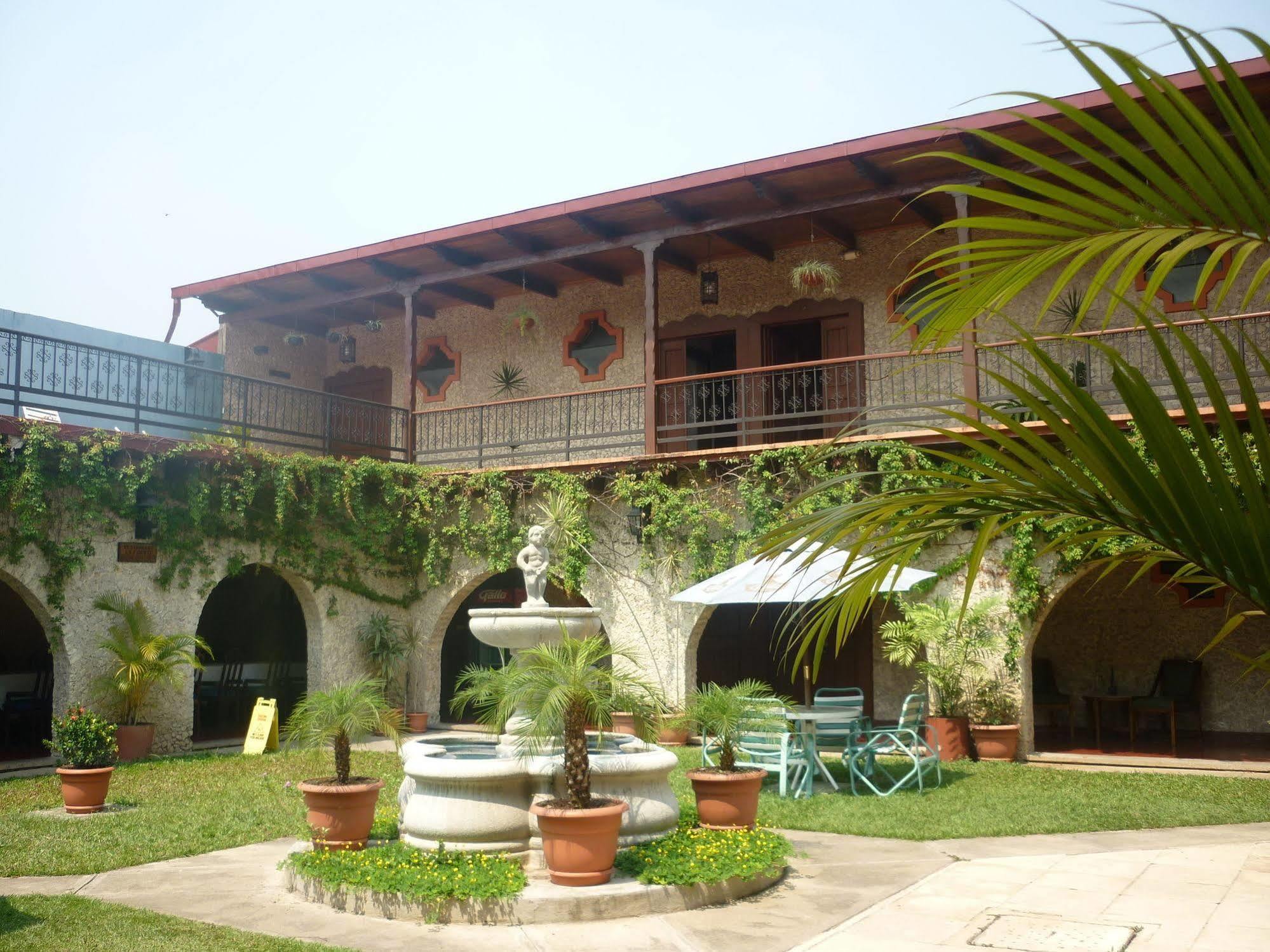 Hotel Del Patio Flores Exterior foto